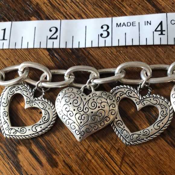 Silver-tone costume jewelry bracelet with hearts - Picture 3 of 3
